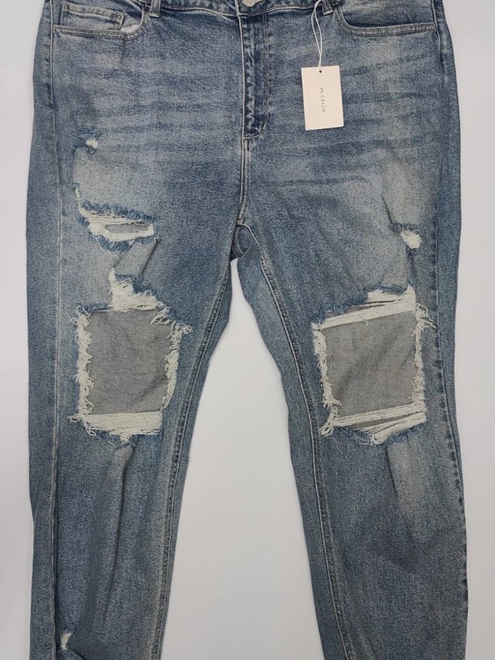Ms. Cello Women's Light Denim Distressed Raw Hem Crop Jeans Size 22